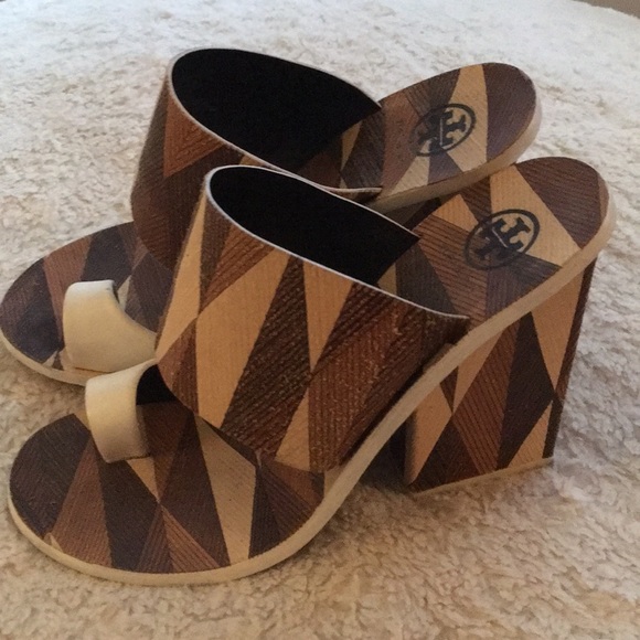 Tory Burch block heel sandals - Picture 3 of 4